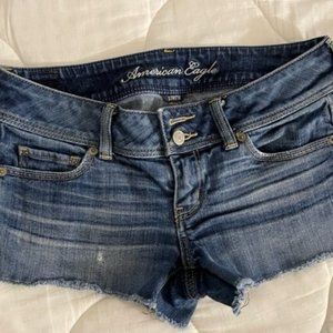 Women's Short Denim American Eagle Shorts - Size 3